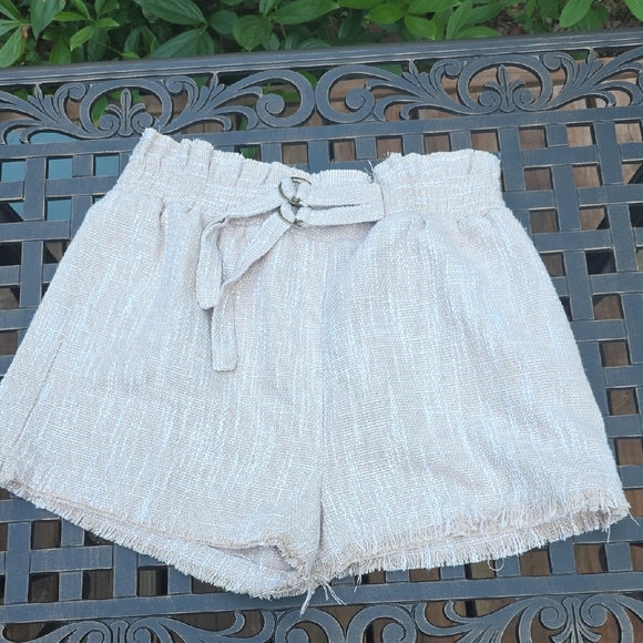 Umgee High Waist Cream Shorts with Belt - Picture 1 of 4